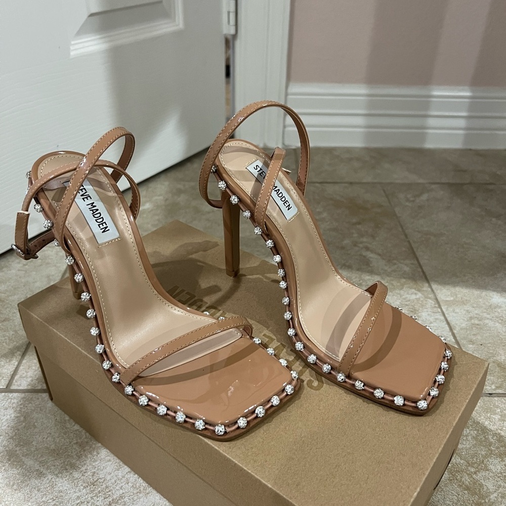 Steve Madden Tan Strappy Heels